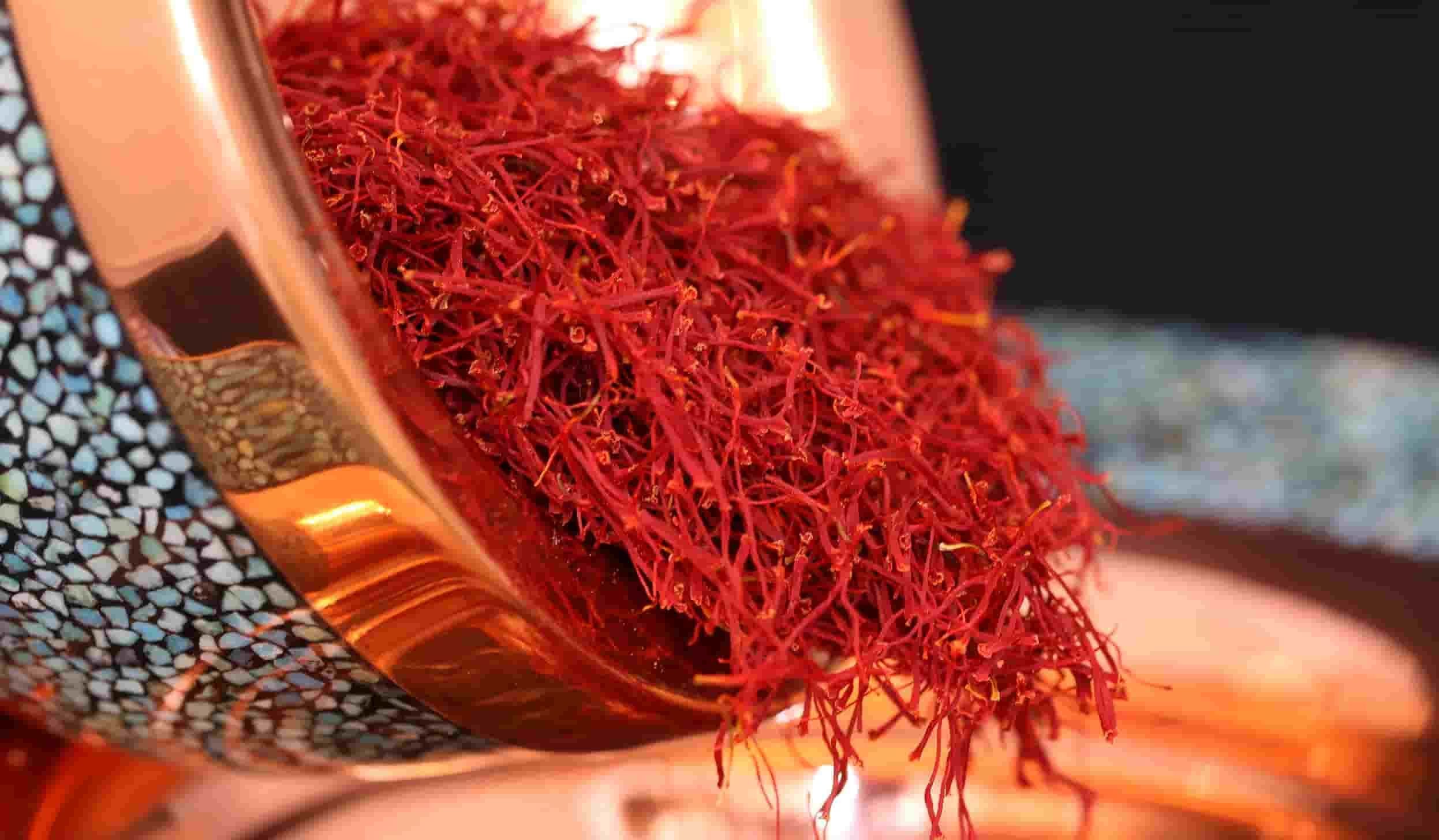 نمایندگی فروش زعفران و زرشک قائنات خاکسار در خراسان رضوی تجربه‌ای نو از خرید بدون مرز